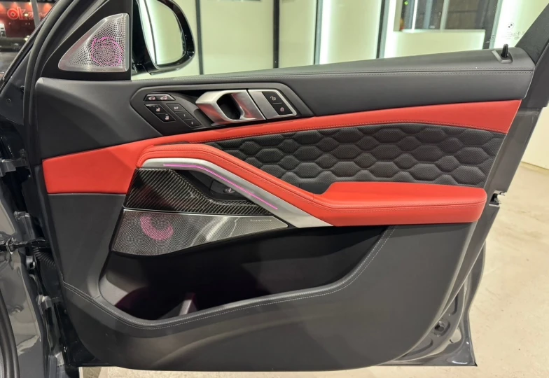 BMW X6 M Серый