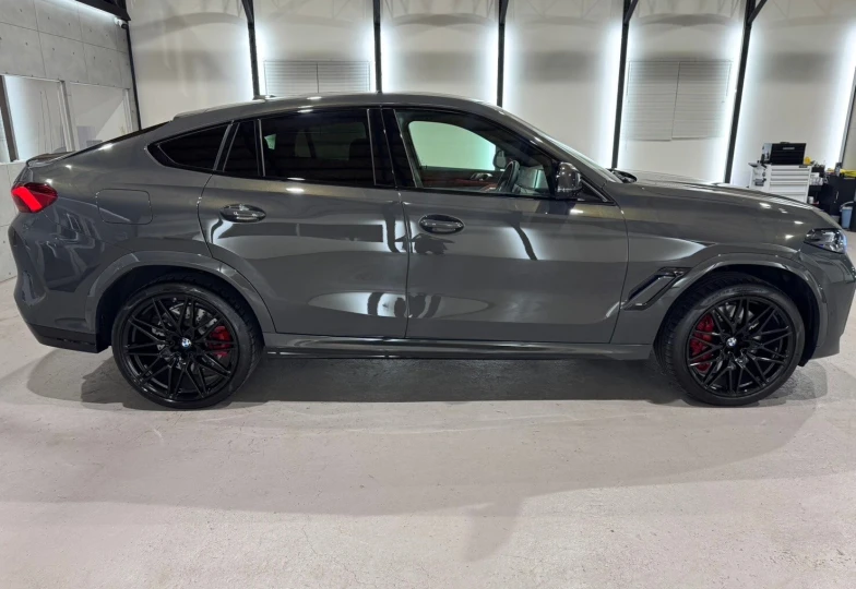 BMW X6 M Серый