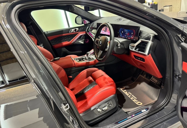 BMW X6 M Серый