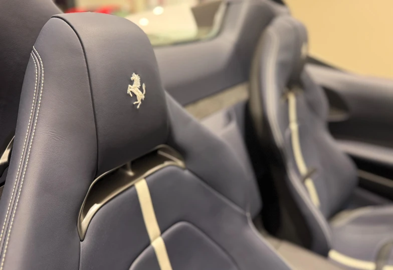 Ferrari SF90 Spider Белый