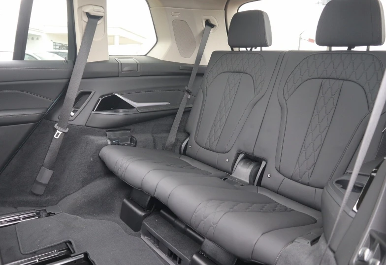 BMW X7 Синий