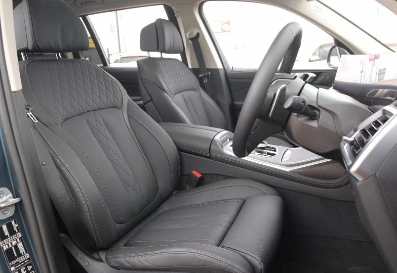 BMW X7 Синий