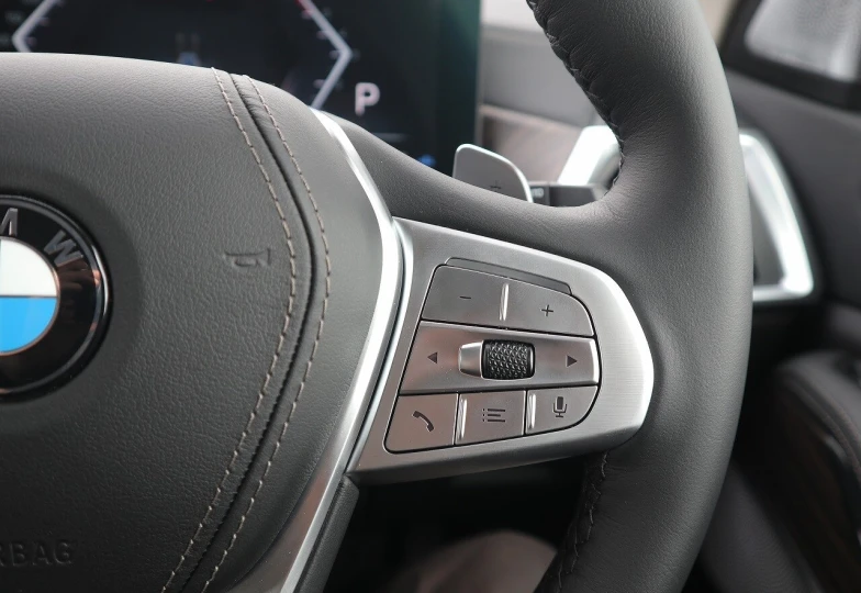 BMW X7 Синий