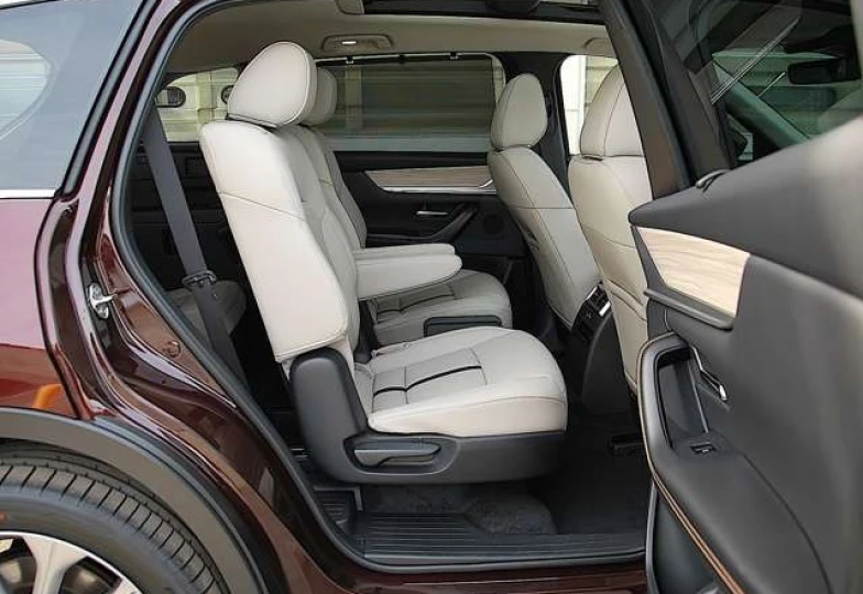 Mazda CX-80 Темно-красный