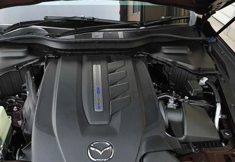 Mazda CX-80 Темно-красный