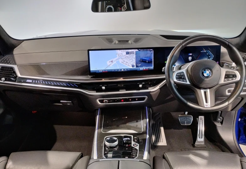 BMW X7 Blue