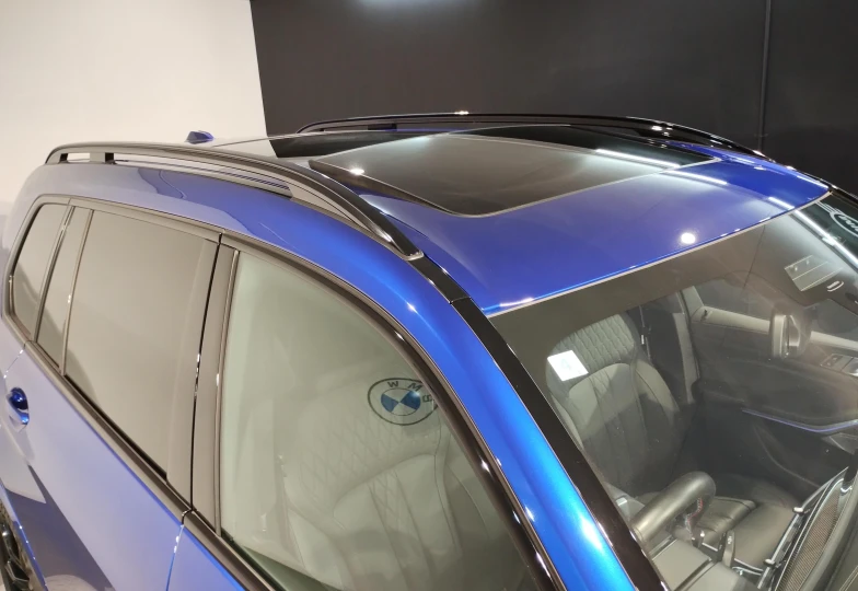 BMW X7 Blue