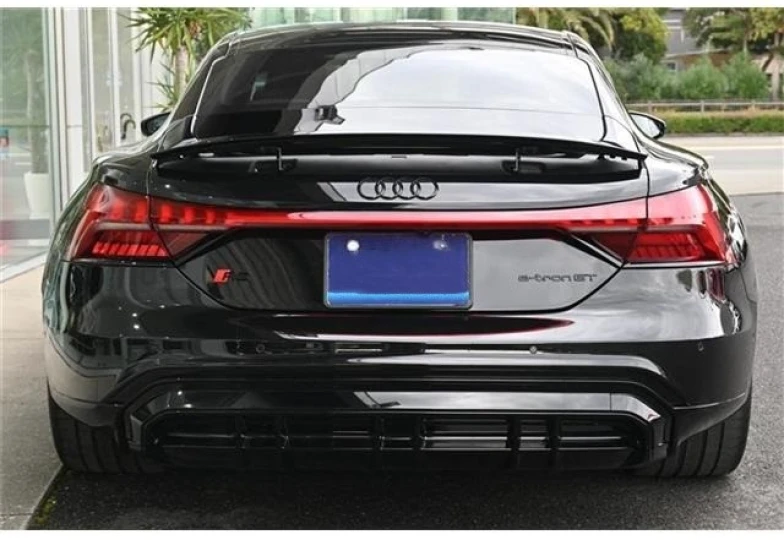 Audi RS e-tron GT Black