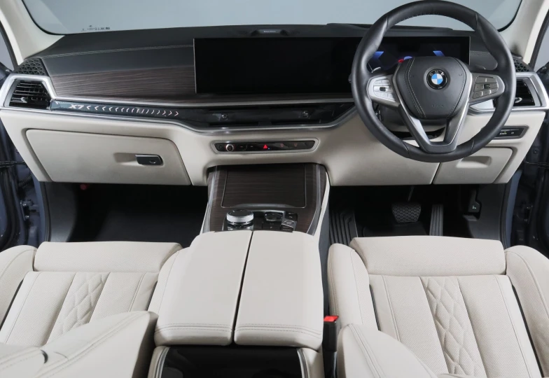 BMW X7 Blue