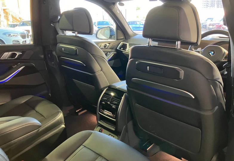 BMW X7 White