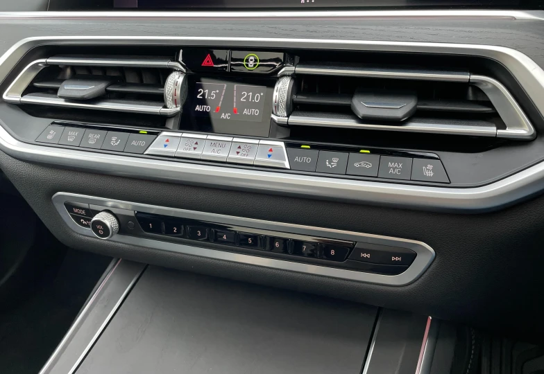 BMW X7 Black