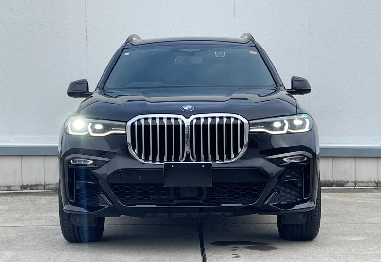 BMW X7 Black