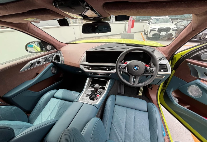 BMW XM Yellow