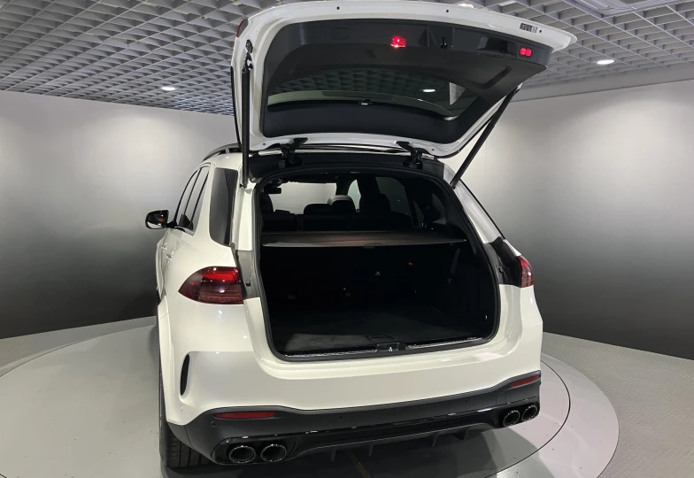 Mercedes GLE-class AMG White