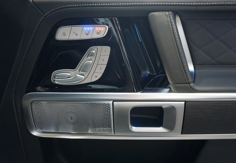 Mercedes G-class Зеленый