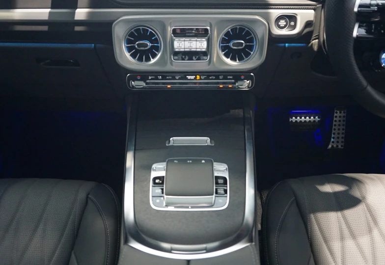 Mercedes G-class Зеленый