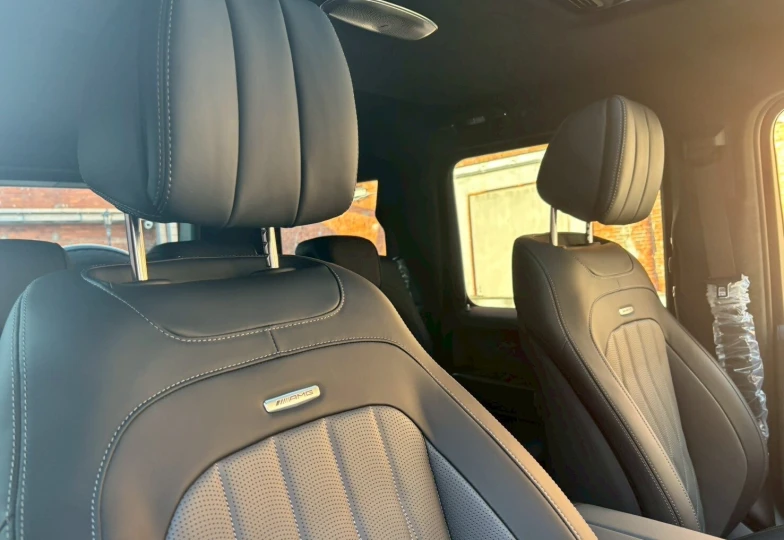 Mercedes G-class Black