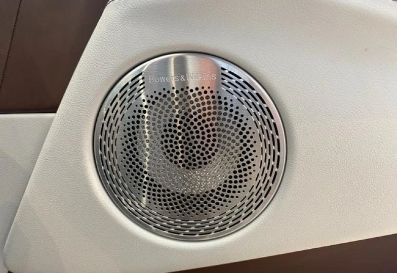 BMW XM White