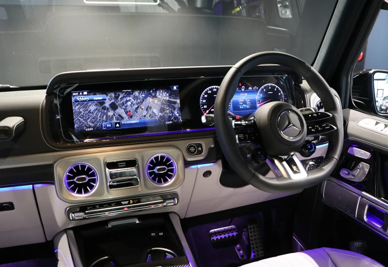 Mercedes G-class Black
