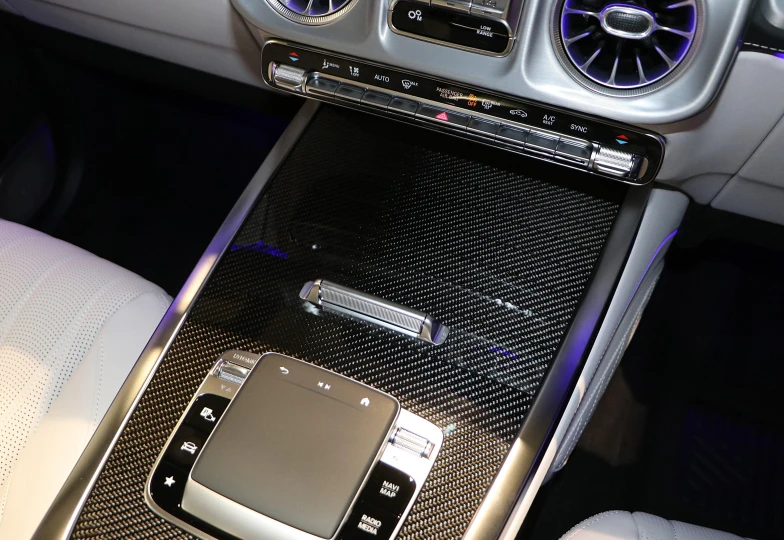 Mercedes G-class Black