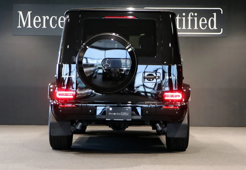 Mercedes G-class Black