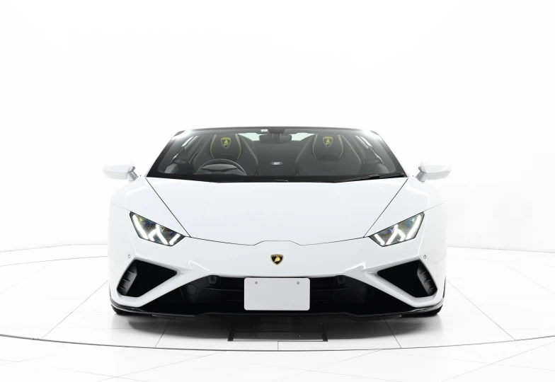 Lamborghini Huracan White