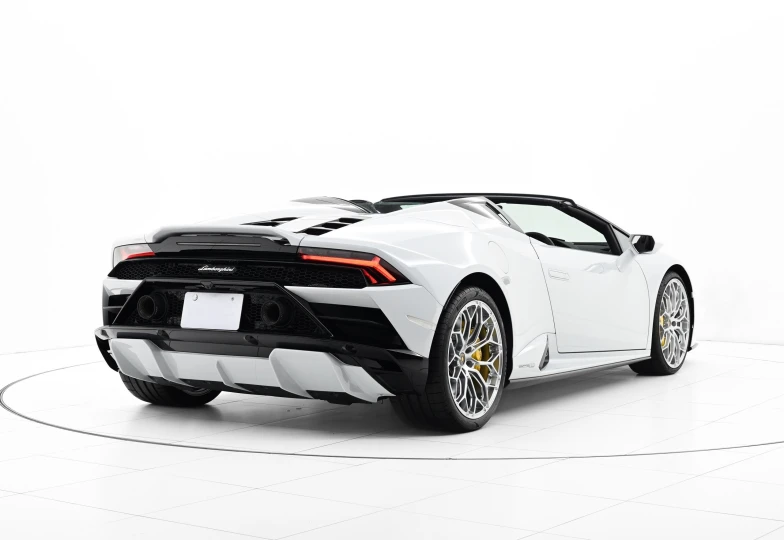 Lamborghini Huracan White