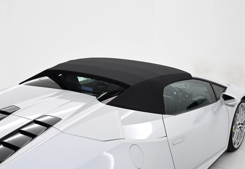 Lamborghini Huracan White