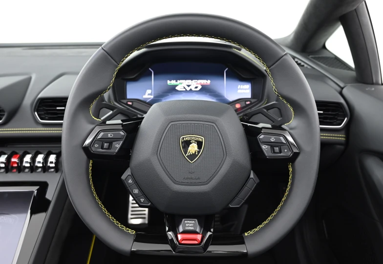 Lamborghini Huracan White