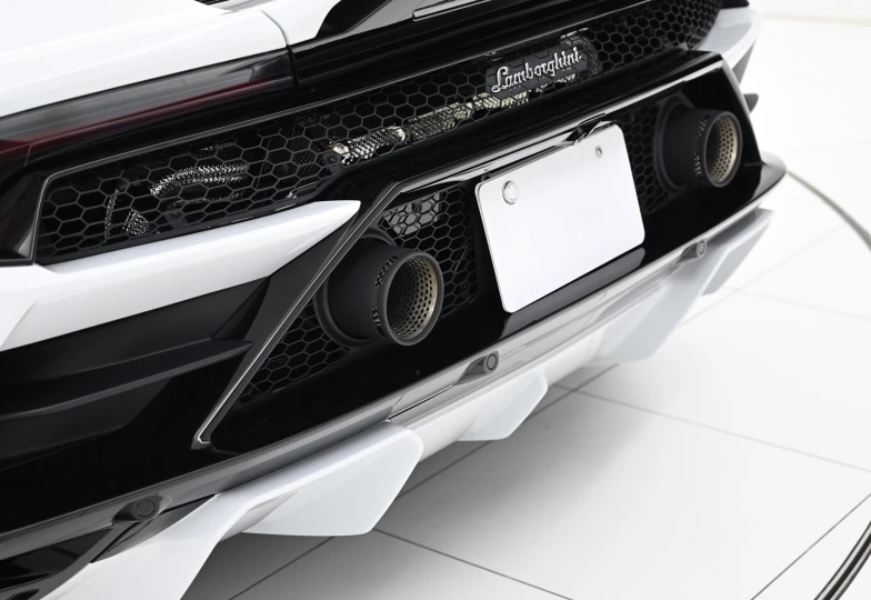 Lamborghini Huracan White