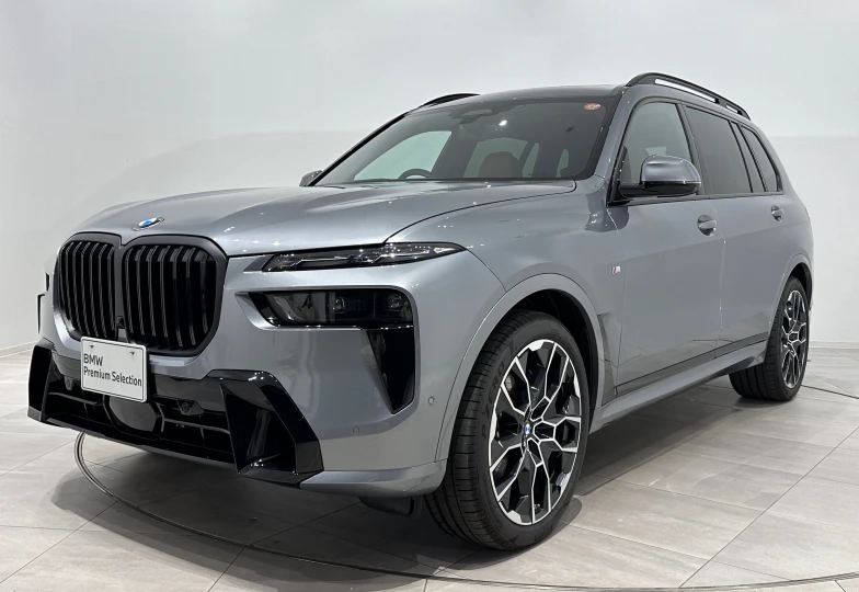 BMW X7 Grey