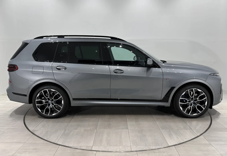 BMW X7 Grey