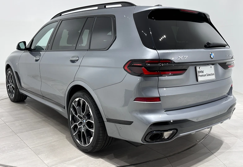 BMW X7 Grey