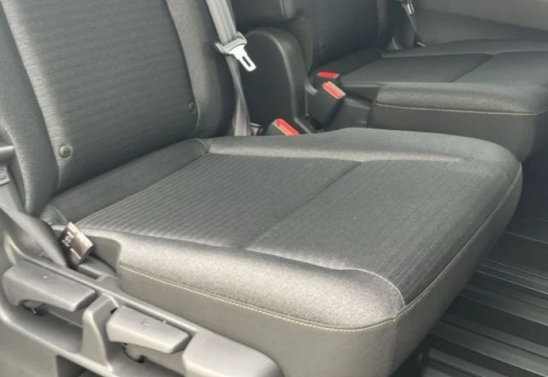 Nissan Serena Белый
