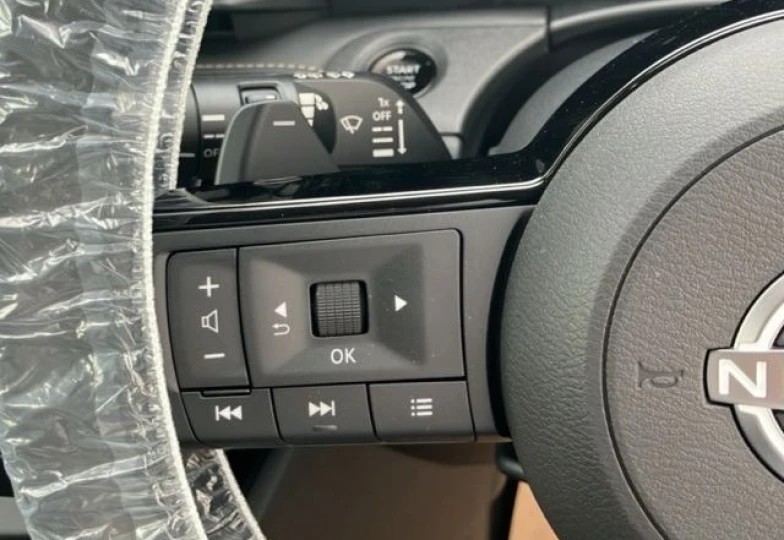 Nissan Serena Белый