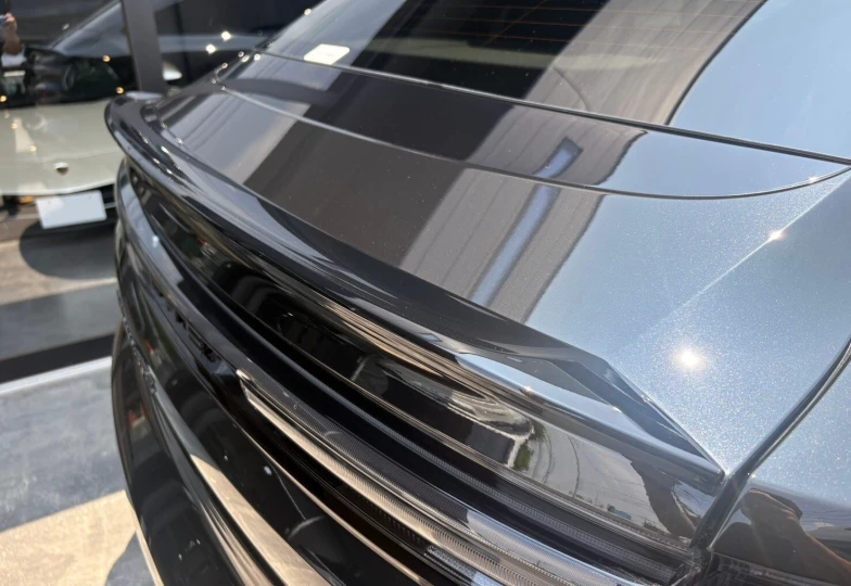 Porsche Cayenne Black