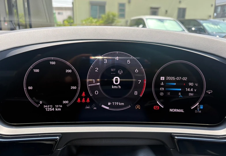 Porsche Cayenne Black