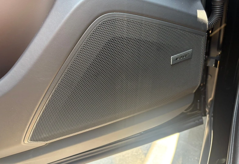Porsche Cayenne Black