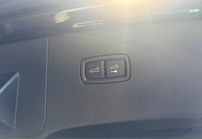 Porsche Cayenne Black