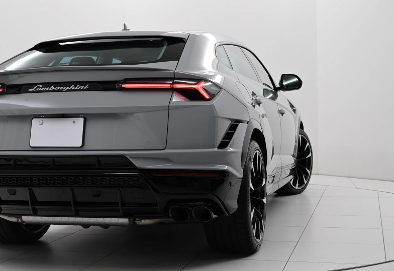 Lamborghini Urus Grey