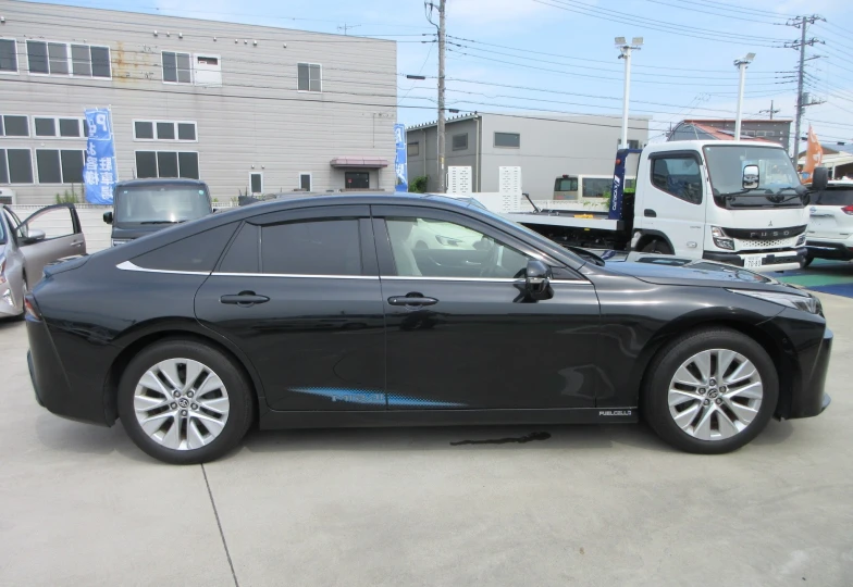 Toyota Mirai Черный