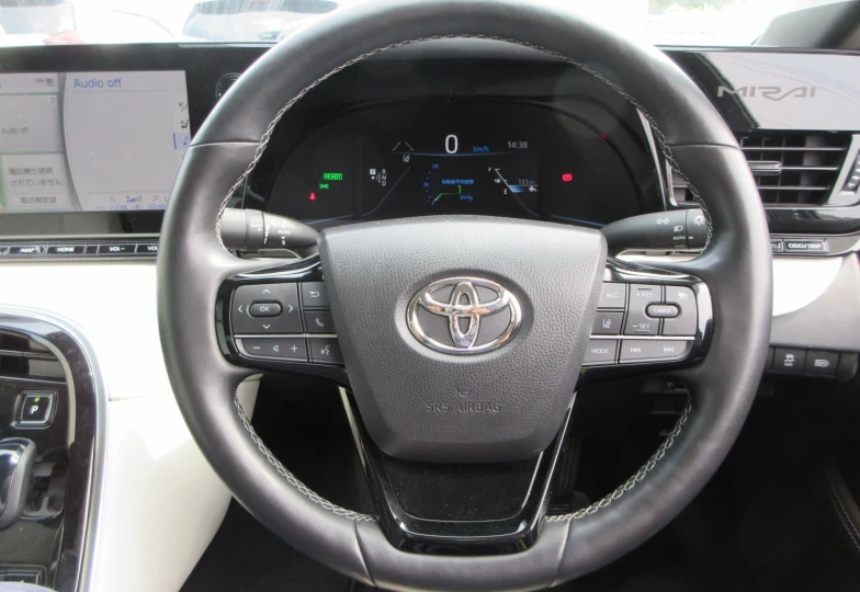 Toyota Mirai Черный