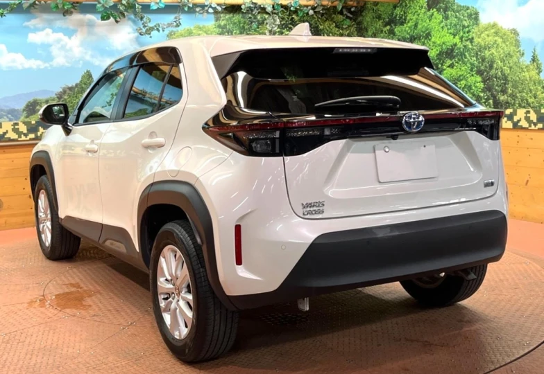 Toyota Yaris Cross White