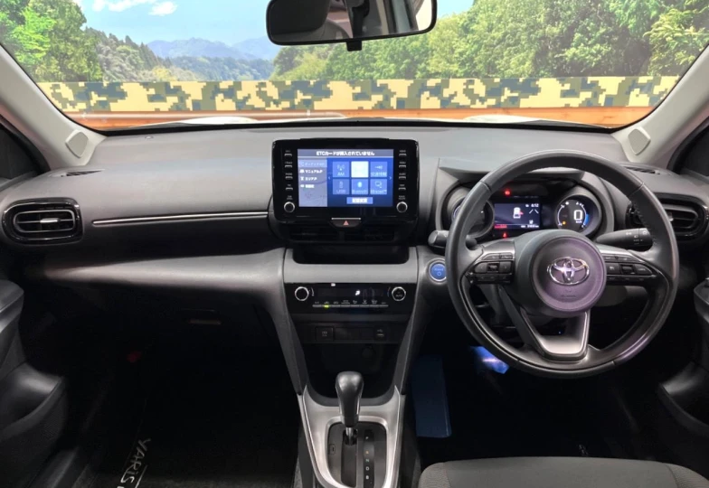 Toyota Yaris Cross White