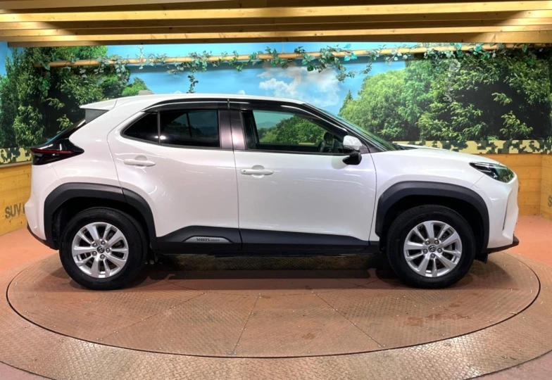 Toyota Yaris Cross White