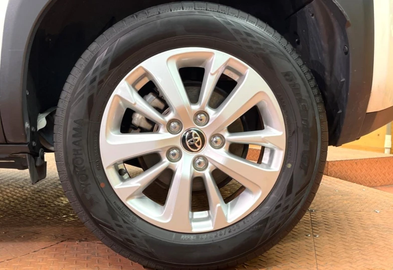 Toyota Yaris Cross White