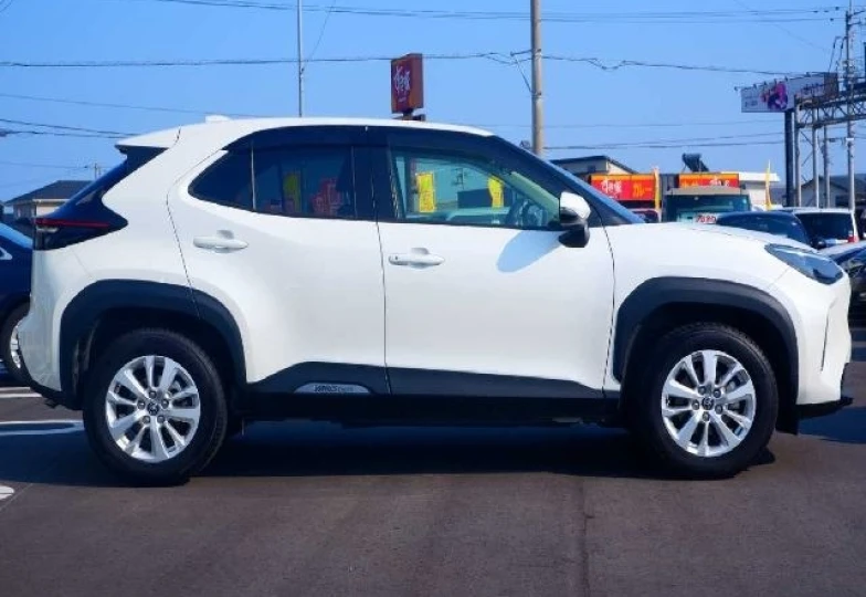 Toyota Yaris Cross White