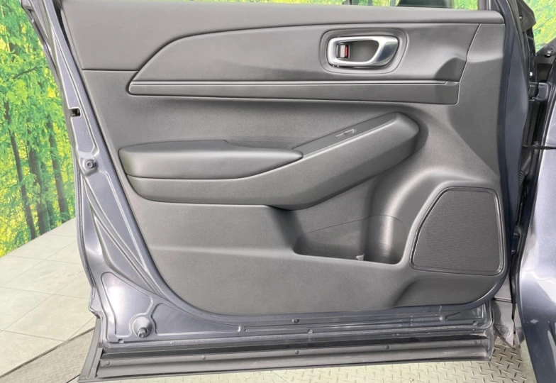 Honda Vezel Grey