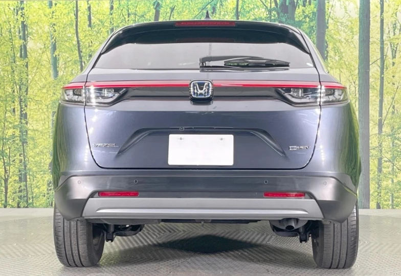 Honda Vezel Grey