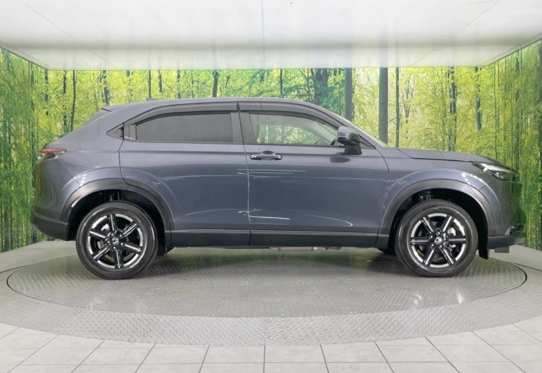 Honda Vezel Grey
